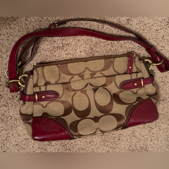 COACH COLETTE EAST/WEST SHOULDER BAG IN SIGNATURE FABRIC F23072 - Picture 4 of 12
